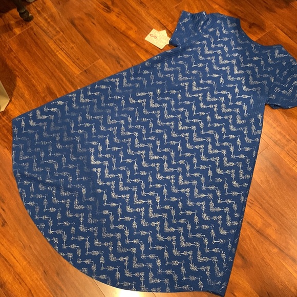 Luluroe elegant collection Carly dress - Picture 4 of 4